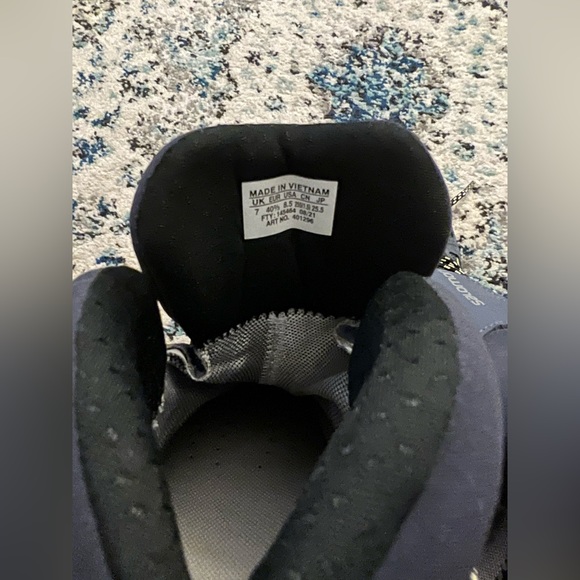 Salomon Woman’s Hiking Boots - Picture 5 of 5